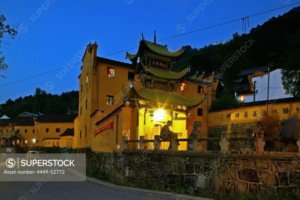 Jiuhua Shan Village, Zhiyuan Monastery, Jiuhuashan, Mount Jiuhua, mountain of nine flowers, Jiuhua Shan, Anhui province, China, Asia