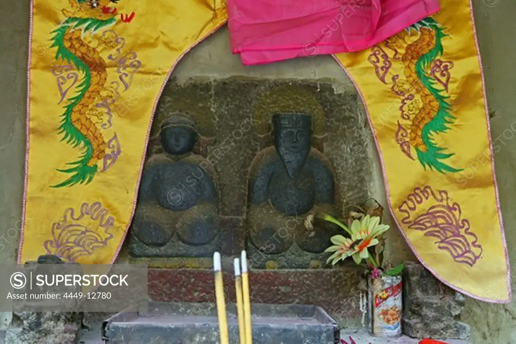 Earth gods, Yaoshi Temple, Bodhisvattva Kshitigarbha, Jiuhuashan, Mount Jiuhua, mountain of nine flowers, Jiuhua Shan, Anhui province, China, Asia