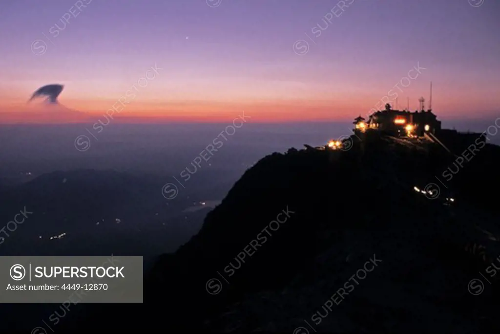 dawn, sunrise, summit, Tai Shan, Shandong province, Taishan, Mount Tai, China, Asia, World Heritage, UNESCO
