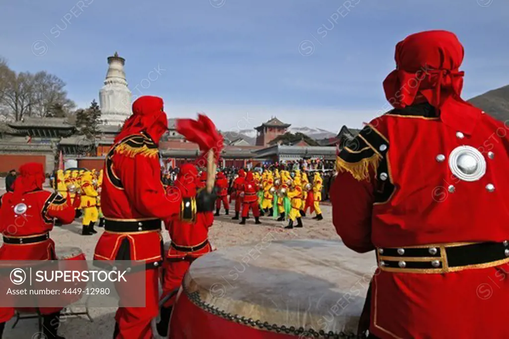 dance group and drummers, Chinese new year, Rehearsal, Wutai Shan, Five Terrace Mountain, Buddhist centre, town of Taihuai, Shanxi province, China, Asia
