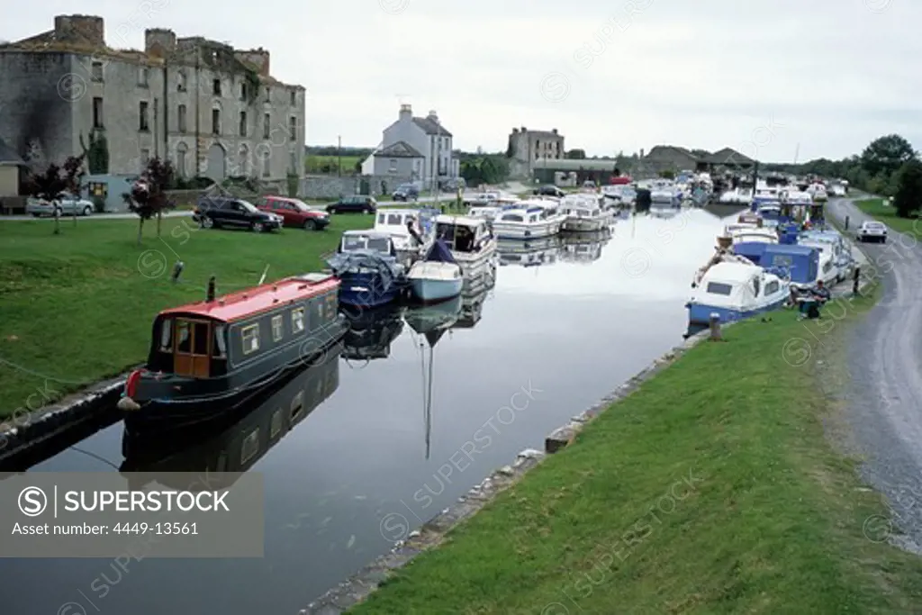 Houseboats & Barges on Grand Canal, Shannon Harbour, County Offaly, Ireland