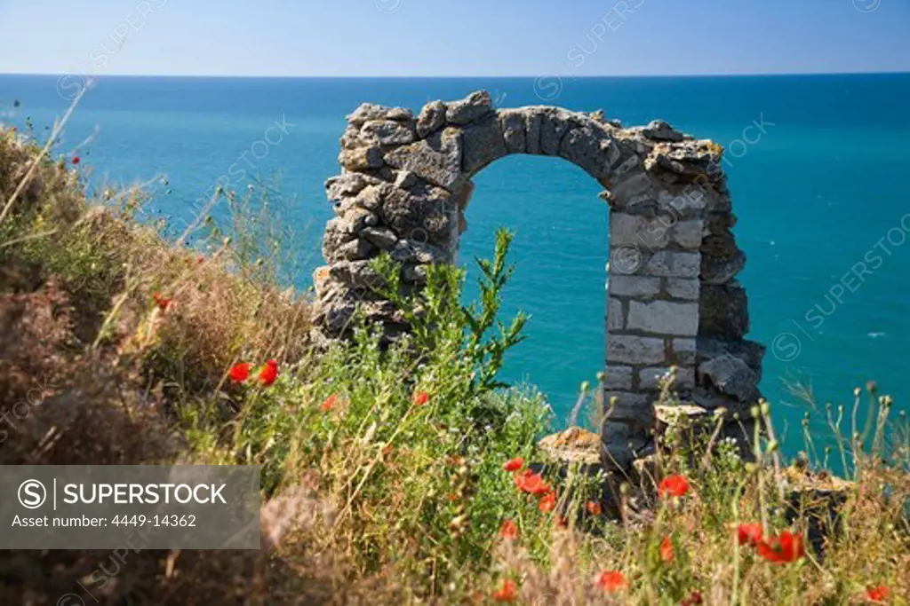 Archway at the coast, Cape Kaliakra, Black Sea, Bulgaria, Europe