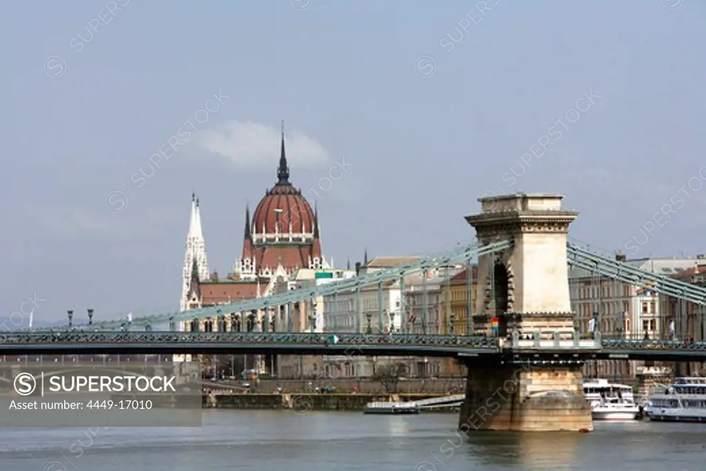 The Chain Bridge and the Hungarian Parliament building, Budapest, Hungary