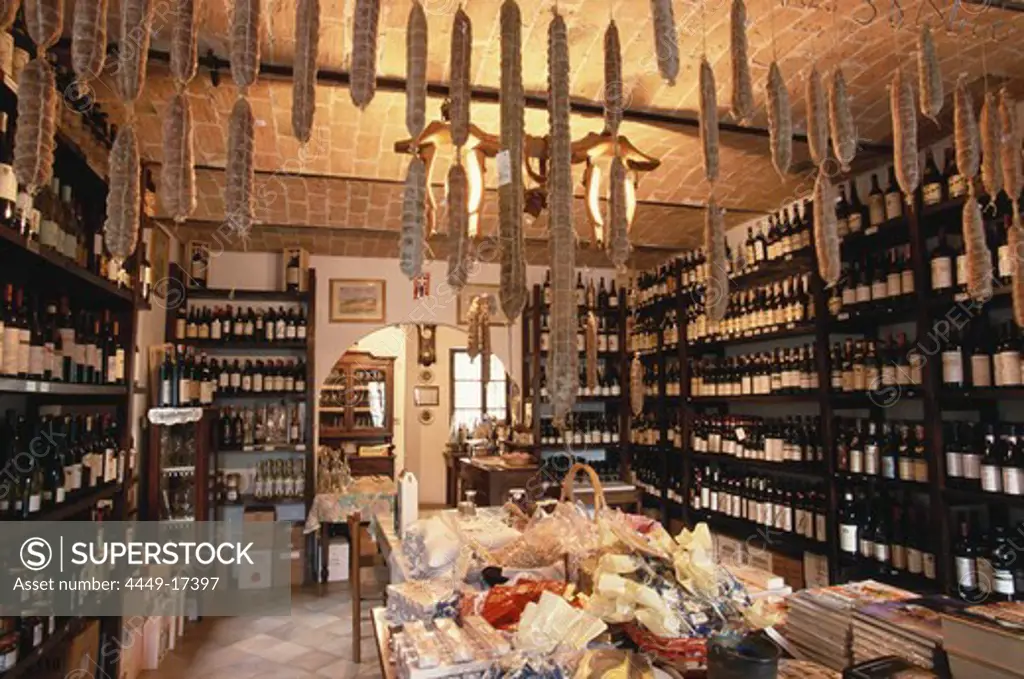 Shop La Contea in Neive, Piedmont, Italy