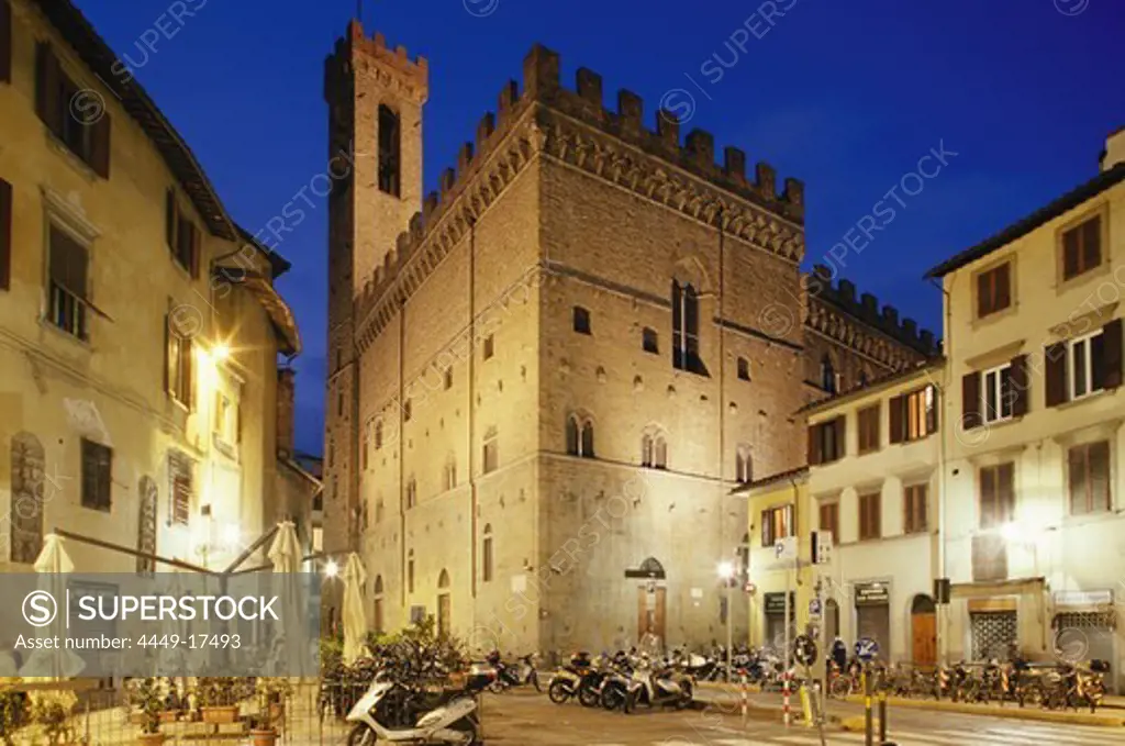 Piazza San Firenze, Palazzo del Podesta, Museo Nazionale del Bargello, Florence, Tuscany, Italy