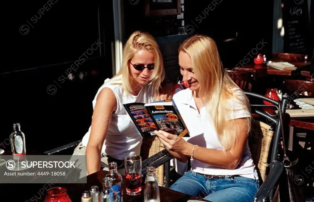 Two tourists planning sightseeing trip, The Netherlands, Holland, Amsterdam