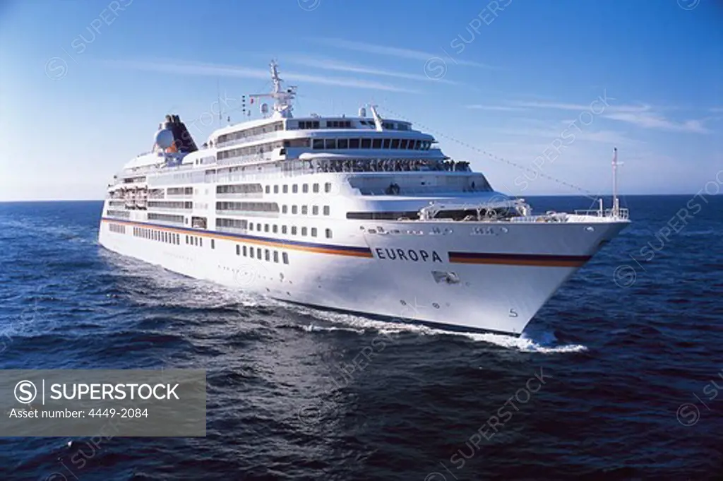 Cruiser ship MS Europa, Travel