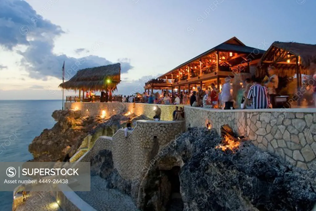 Jamaica Negril Ricks Cafe open air bar viewpoint at sunset