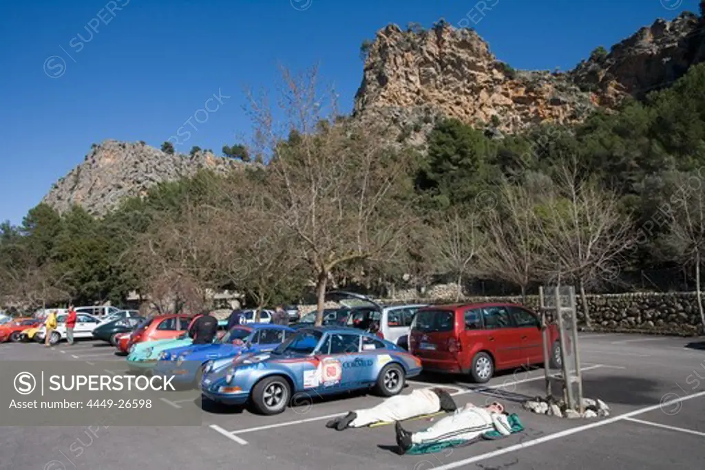 Resting Rallye Drivers, Rally Classico Isla Mallorca, near Cala de Sa Calobra, Mallorca, Balearic Islands, Spain