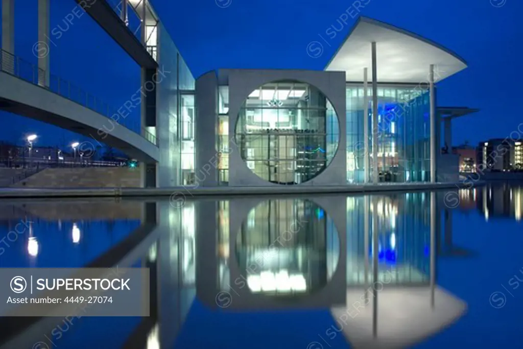 Paul-Loebe-Haus and reflection, governmental district, Berlin, Germany, Europe