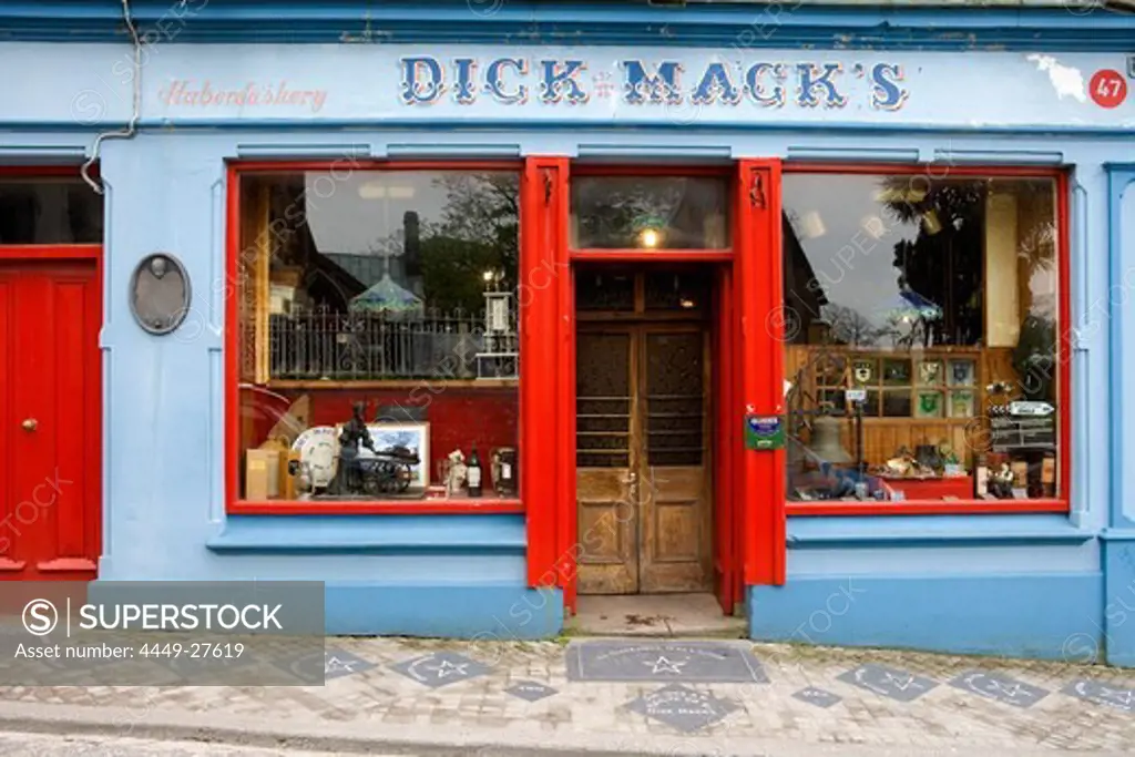 Pub Dick Mack`s in Dingle, Dingle peninsula, County Kerry, Ireland, Europe