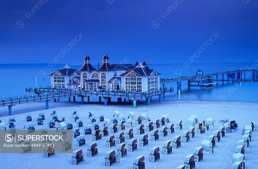 Europe, Germany, Mecklenburg-Western Pomerania, isle of Ruegen, sellin Seaside Resort, view of the Seebruecke