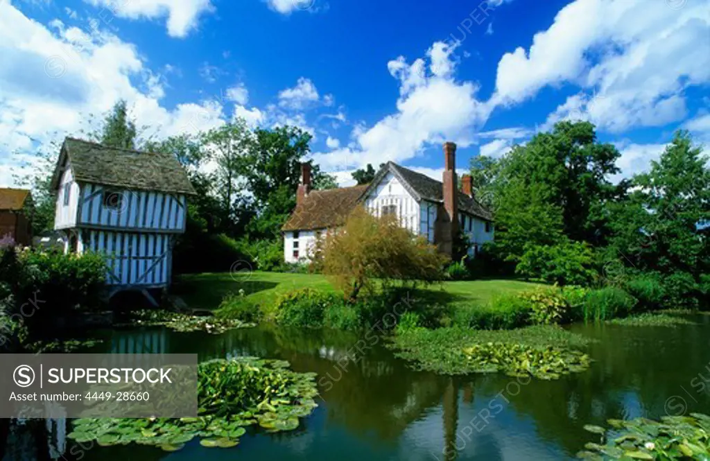 Europe, England, Hereford-Worcester, Lower Brockhampton near Bromyard, cottages