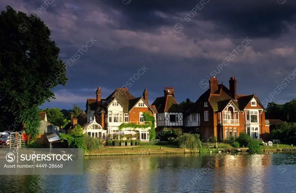 Europe, England, Buckinghamshire, Marlow, river Thames