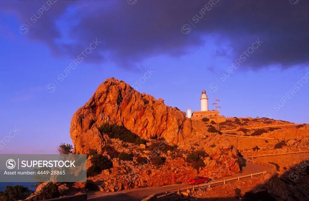 Europe, Spain, Majorca, Cap Formentor. Lighthouse