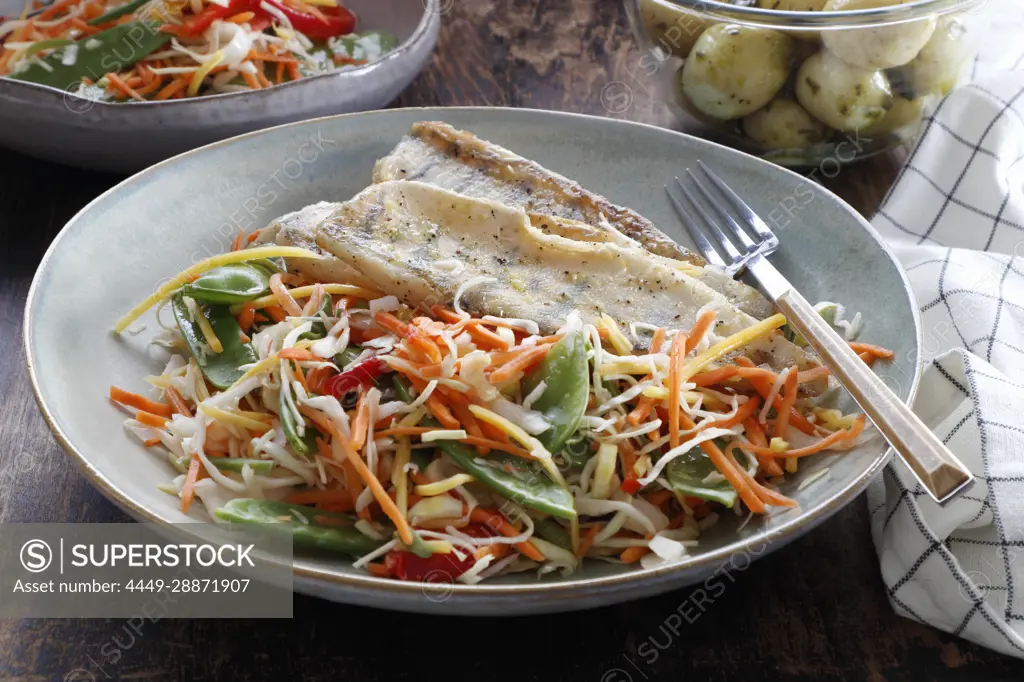 Roasted pike-perch with Asian vegetables