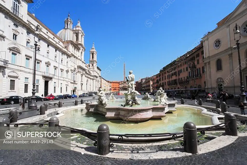 Fontana del Moro, Piazza de Navona, Rome, Italy