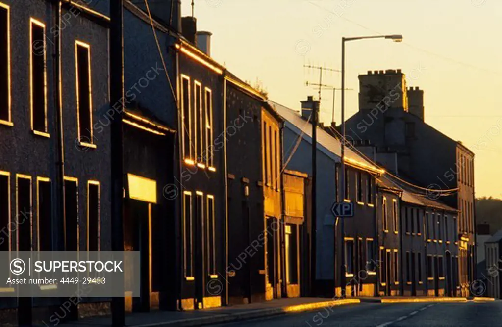 Row of houses in the light of the evening sun, Newtonstewart, County Tyrone, Ireland, Europe