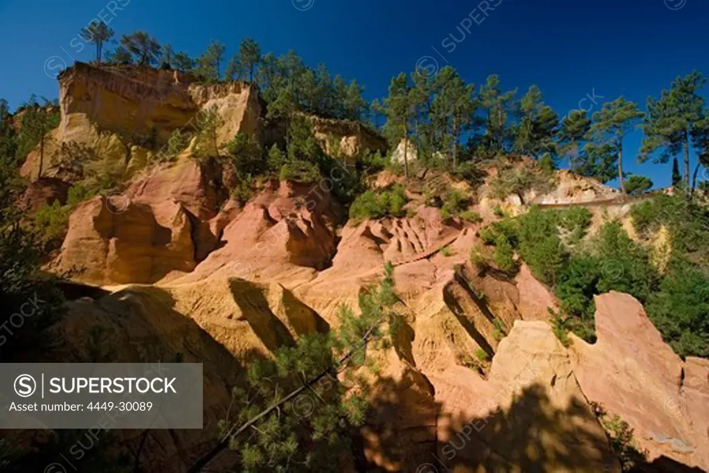 Ochre quarry in the sunlight, Roussillon, Vaucluse, Provence, France