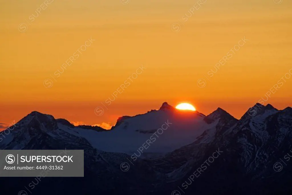 sunrise above Sonnblick, Hohe Tauern range, National Park Hohe Tauern, Carinthia, Austria