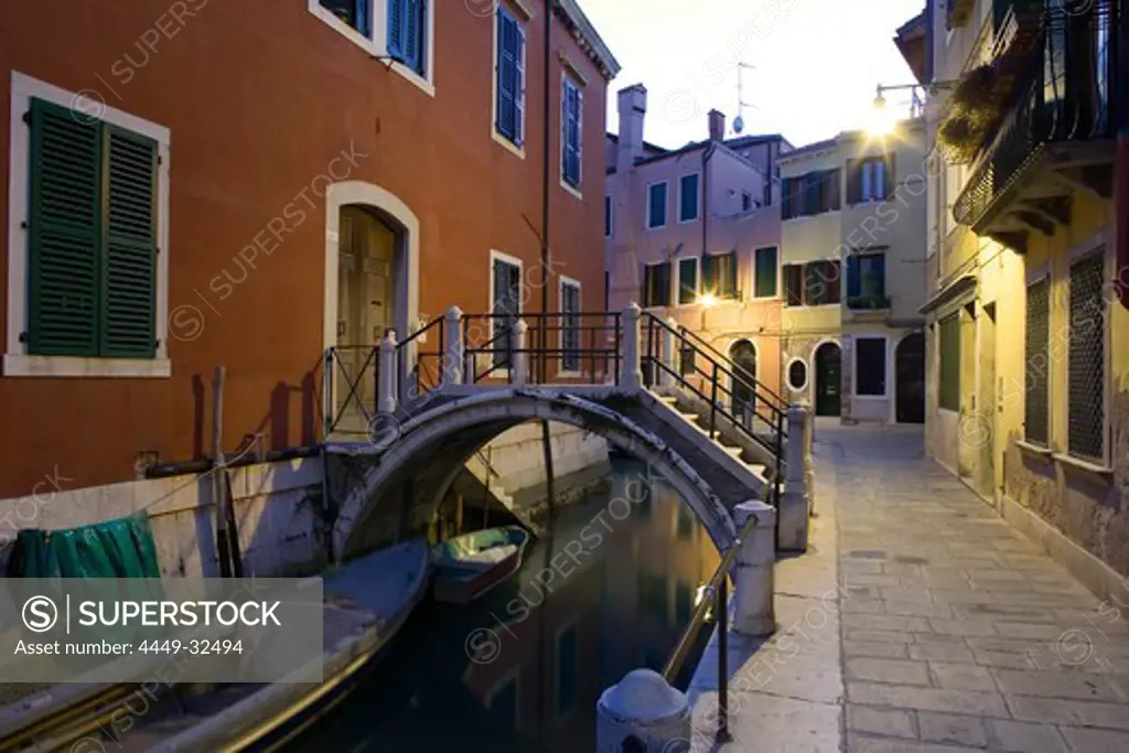 Houses along a narrow canal, Fondamenta dei Penini, Venice, Italy, Europe