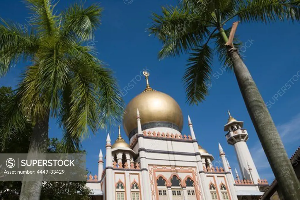 Sultan Mosque in Kampong Glam District, Singapore, Asia