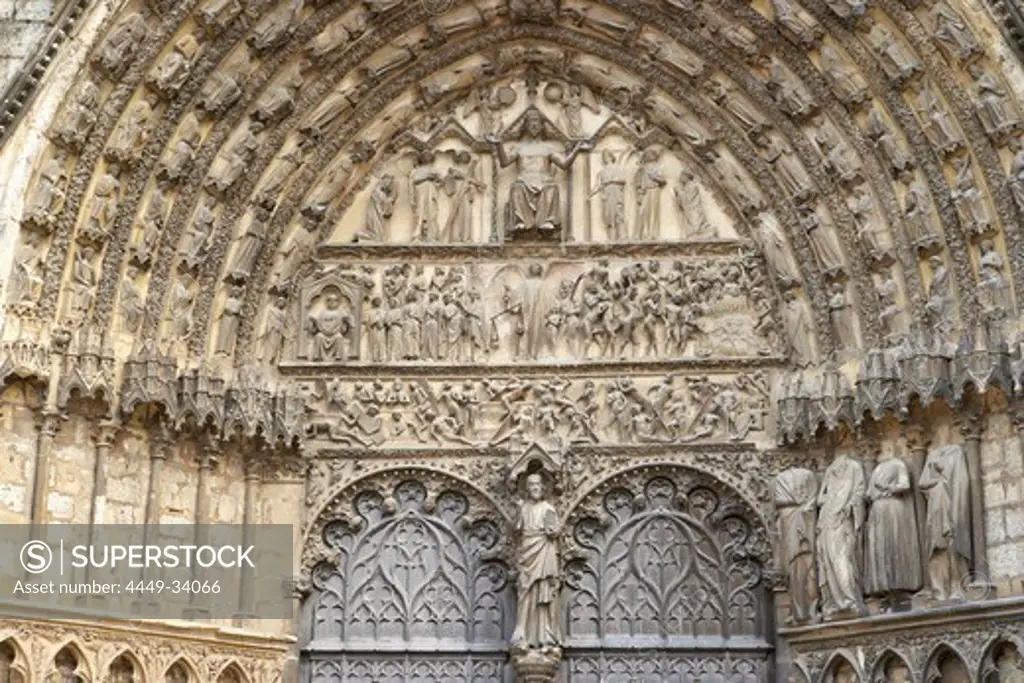 Saint Stephen's Cathedral in Bourges, Bourges Cathedral, West facade, The Way of St. James, Chemins de Saint Jacques, Via Lemovicensis, Bourges, Dept. Cher, Région Centre, France, Europe