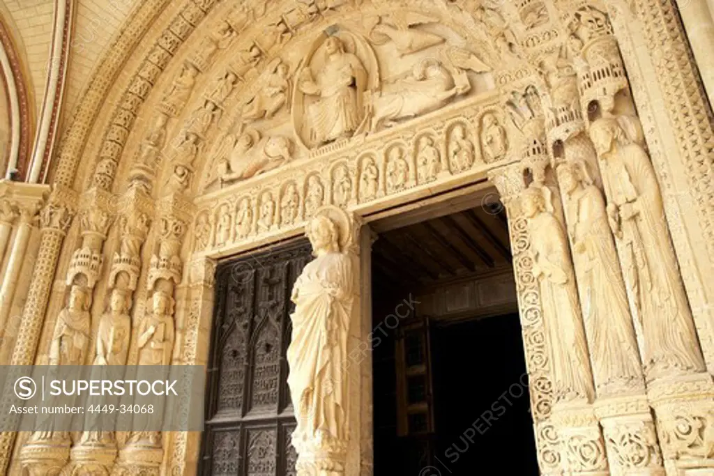 Saint Stephen's Cathedral in Bourges, Bourges Cathedral, South door, The Way of St. James, Chemins de Saint Jacques, Via Lemovicensis, Bourges, Dept. Cher, Région Centre, France, Europe