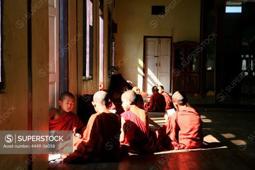 Young buddhistic novices studying in the Shwe Yan Bye Monastery, Nyaungshwe, Shan State, Myanmar, Burma, Asia