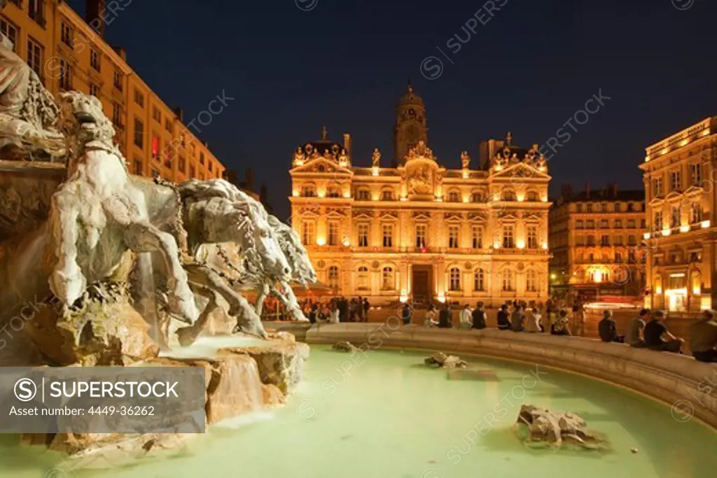 Horse fountain at Place des Terreaux, background Hotel de Ville, Lyon, Rhone Alps, France