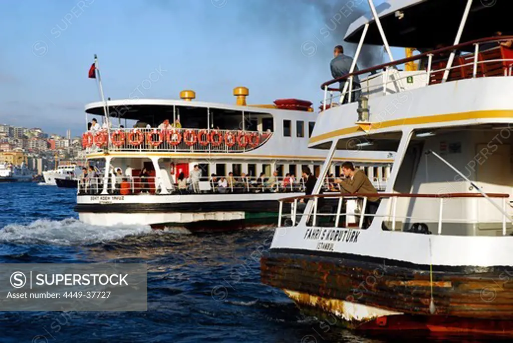 Ferries at the Bosphorus, Bogazici, in the sunlight, Istanbul, Turkey, Europe