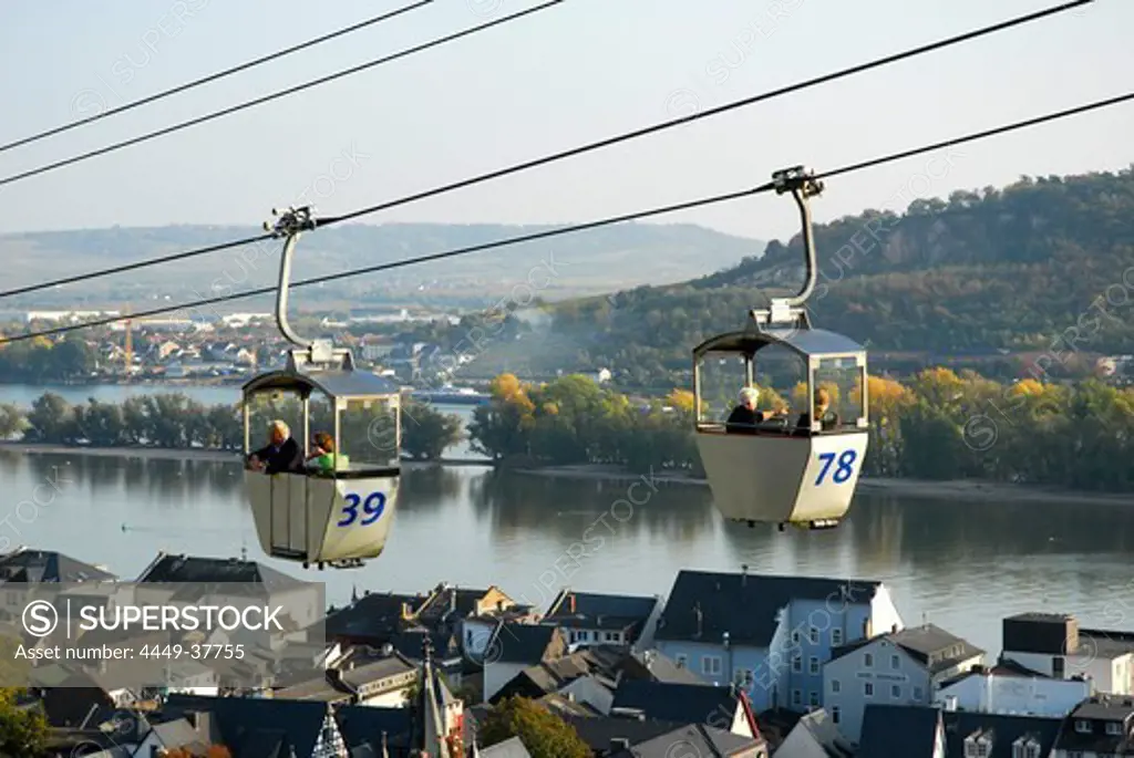 Overhead cable car, Ruedesheim am Rhein, Rhine District, Hesse, Germany