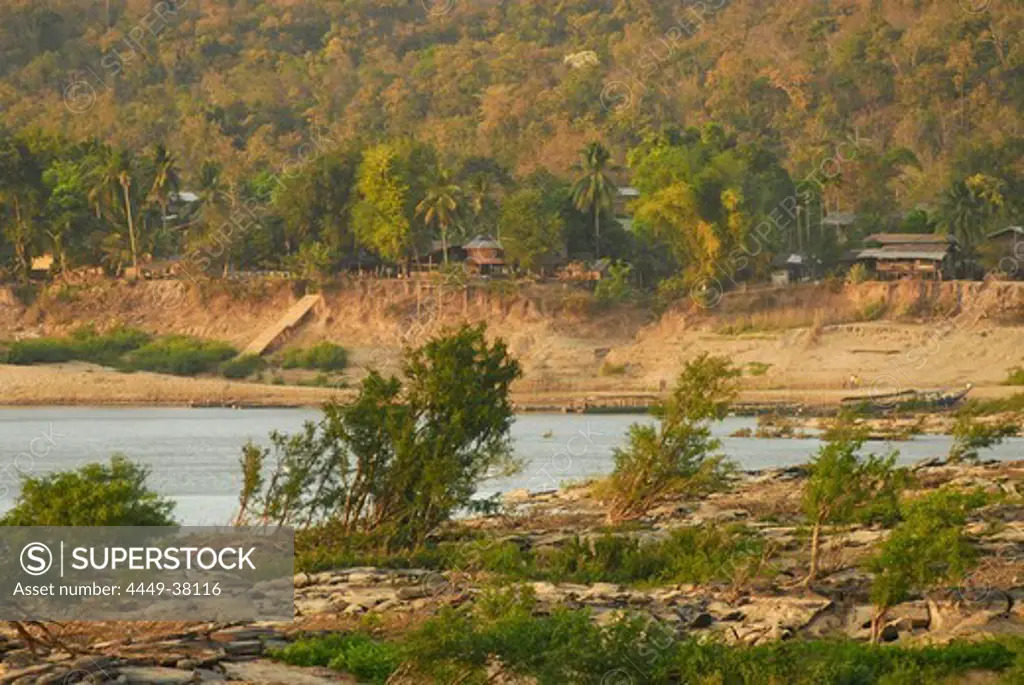 Mekong river at Khong Chiam with view towards Laos, Province Ubon Ratchathani, Thailand, Asia