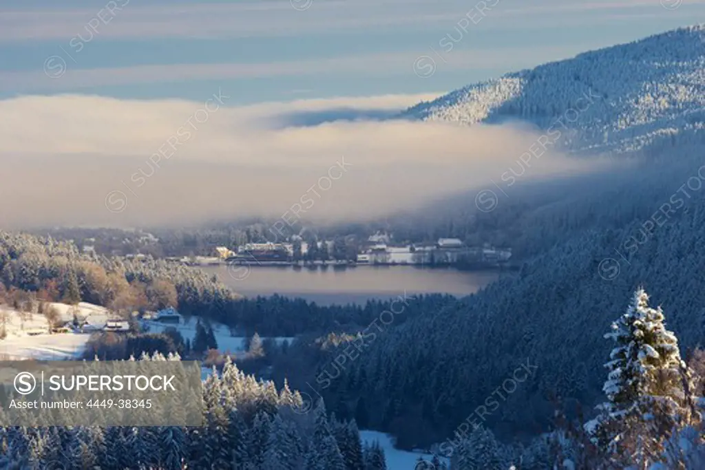 View at Titisee from Feldberg-Baerental on a Winter's morning, Black Forest, Baden-Wuerttemberg, Germany, Europe