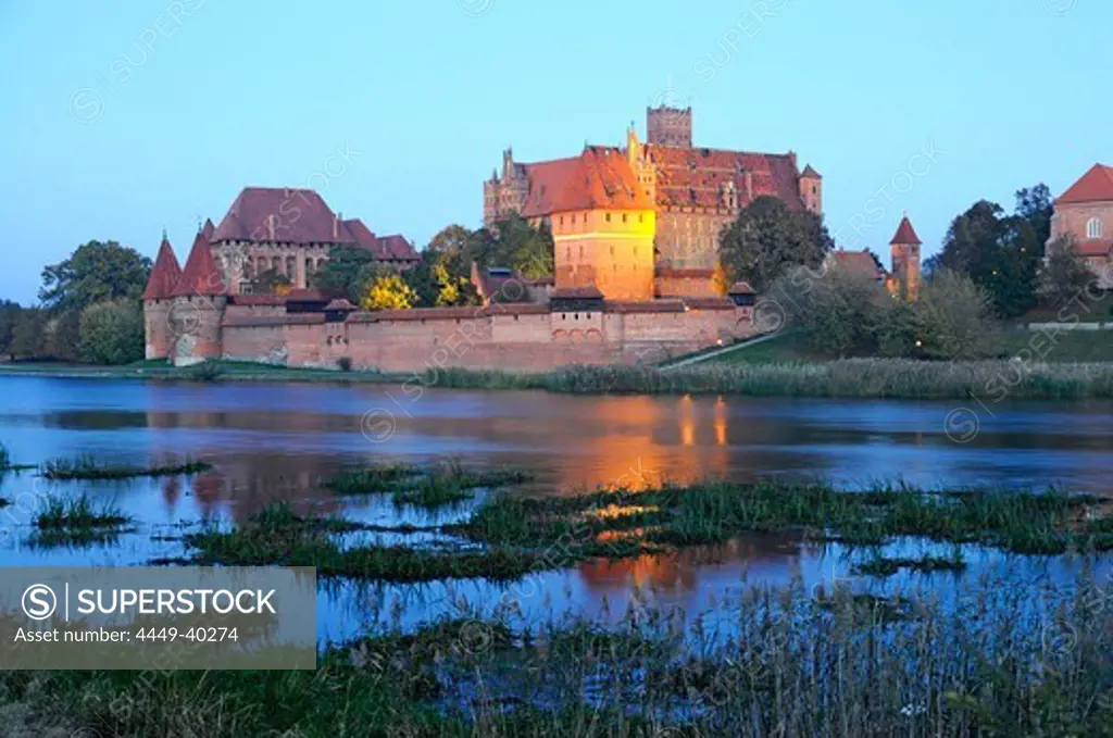The town Malbourg in the evening, north-Poland, Poland, Europe