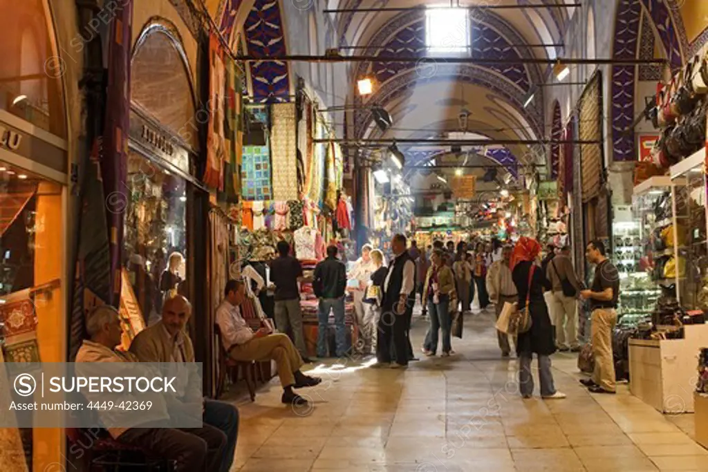 covered market the Grand Bazaar, Istanbul, Turkey