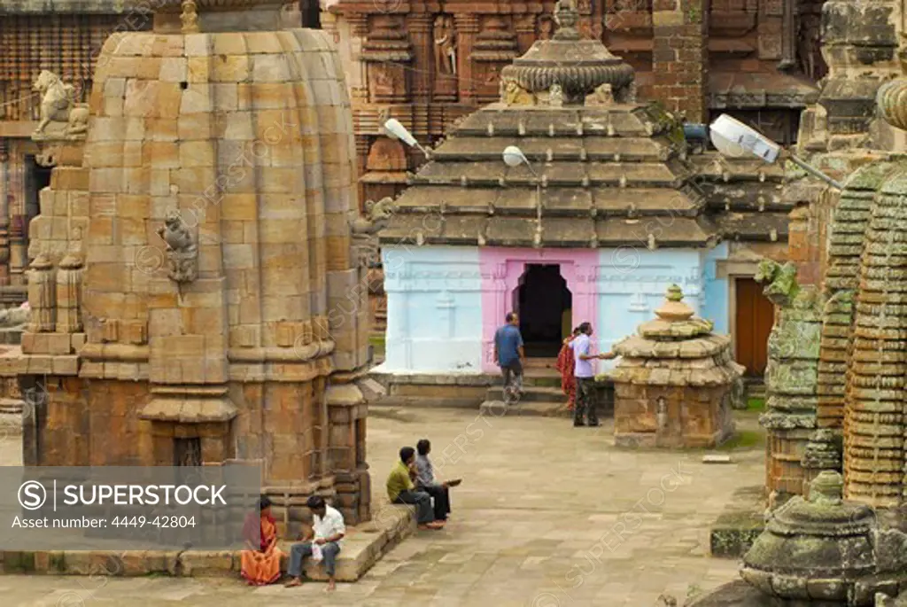 View at the court of Lingaraja Temple, Bhubaneshwar, Orissa, India, Asia