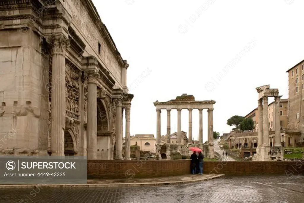 Temple of Saturn and Arch of Septimus Serverus, Roman Forum, Rome, Italy, Europe