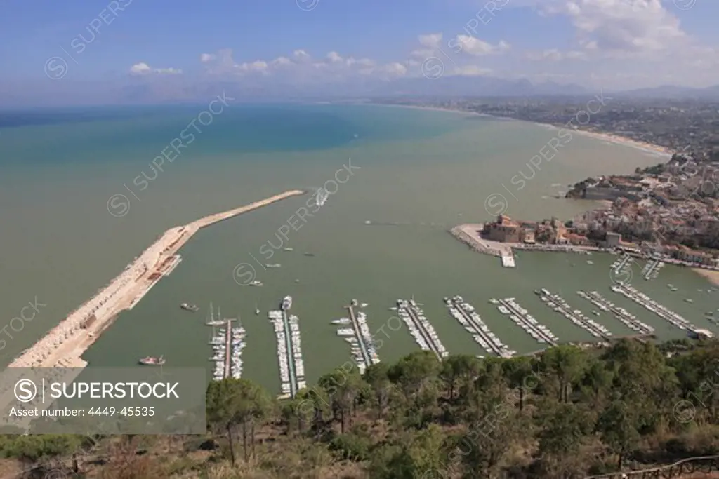 View at the town of Castellammare del Golfo and harbour, Tyrrhenian Sea, Province Trapani, Sicily, Italy, Europe