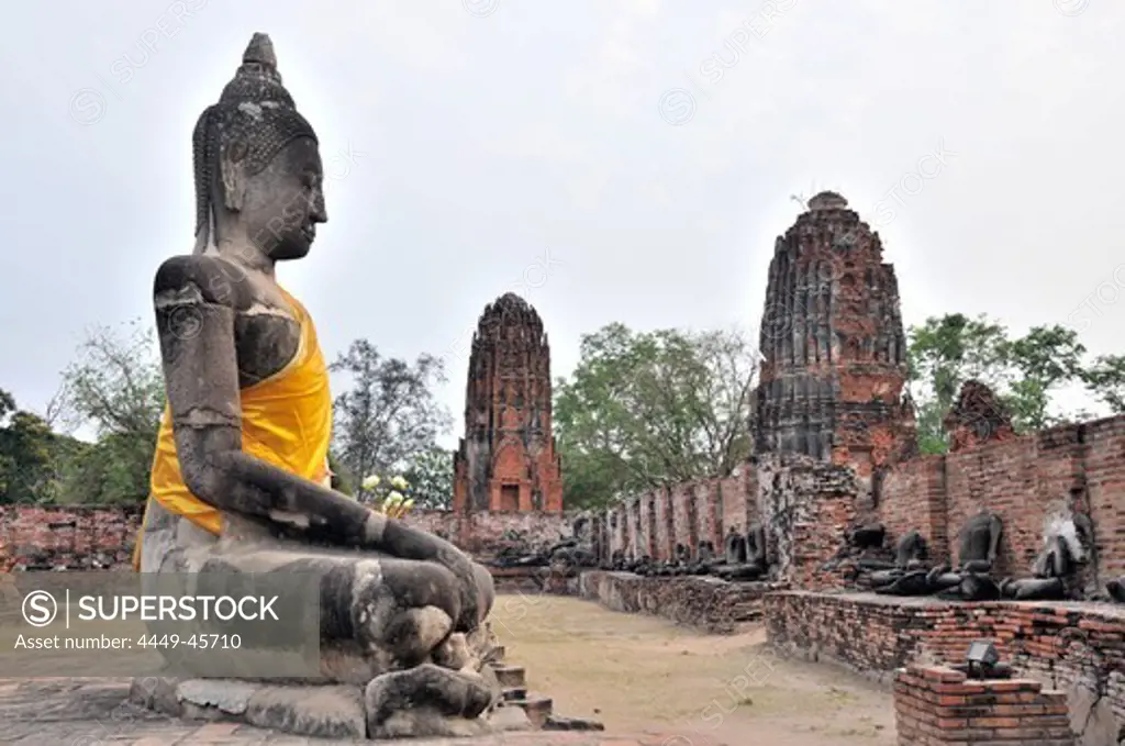 Big Buddha statue at Wat Mahathat temple, old kingdomtown Ayutthaya, Thailand, Asia