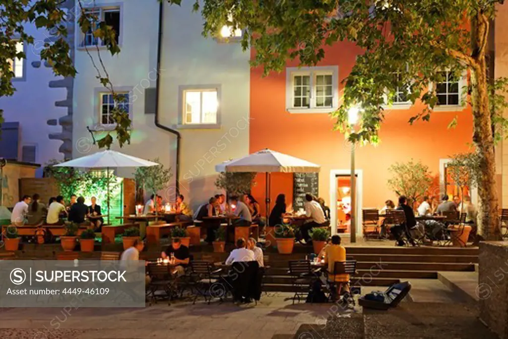 Restaurants and street cafes in Rosenhof in summer, Niederdorf, Zurich, Switzerland