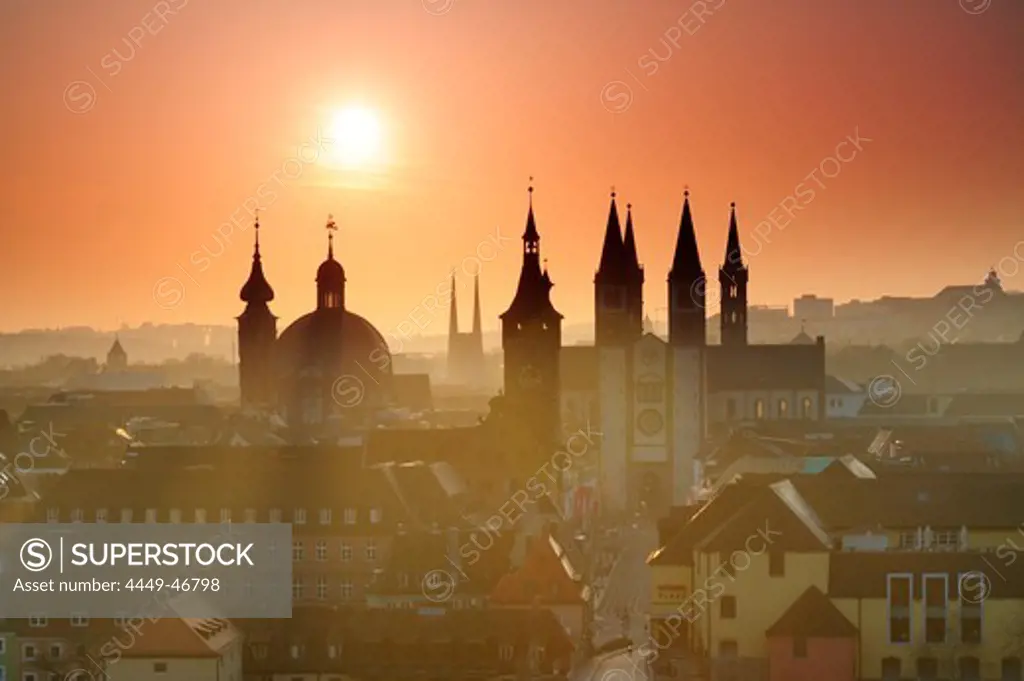 Old city of Wuerzburg at sunrise, Wuerzburg, Bavaria, Germany