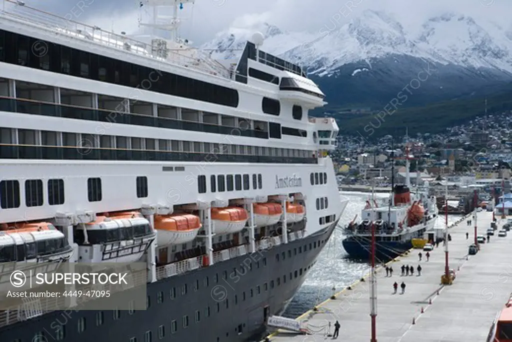 Cruiseship Amsterdam (Holland America Line) at the pier, Ushuaia, Tierra del Fuego, Patagonia, Argentina, South America, America