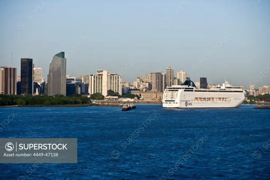 Cruiseship MSC Lirica (MSC Cruises) approaches pier on Rio de la Plata, Buenos Aires, Argentina, South America, America