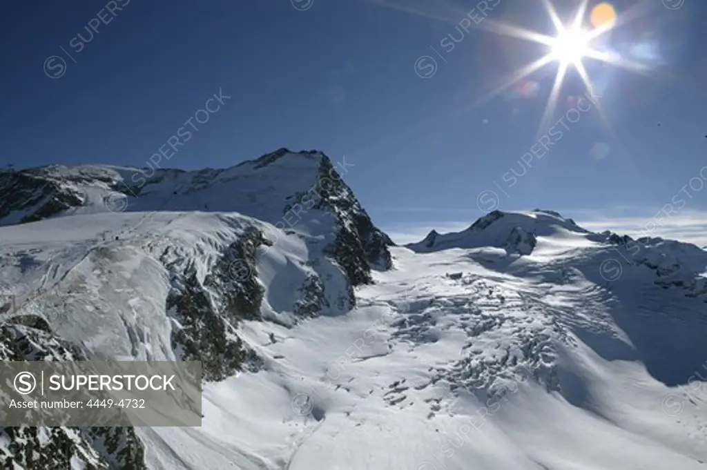 Rettenbachferner slope with Schwarze Schneid, skiing, Mittelbergferner, Soelden, Oetztal, Austria