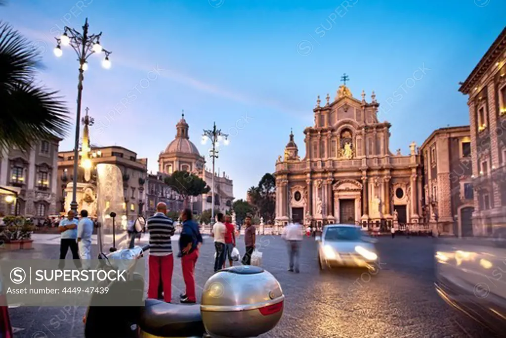 Cathedral, Piazza Duomo, Catania, Sicily, Italy