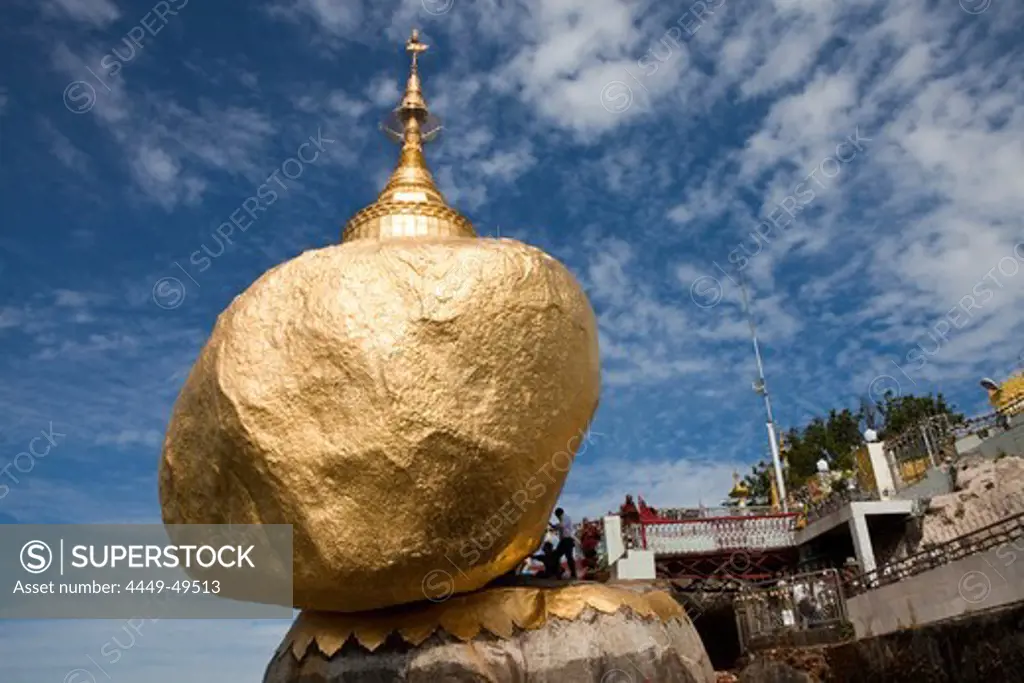 The Golden Rock, Buddhistic pilgrim destination Kyaikhtiyo Pagoda in the sunlight, Mon State, Myanmar, Birma, Asia