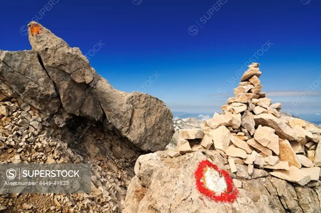 Trail marker at summit of Corno Grande, Gran Sasso National Park, Abruzzi, Italy, Europe