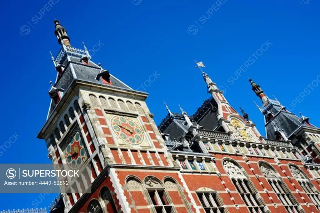 Central railway station in neorenaissance style, Centraal Station NS, Amsterdam, the Netherlands, Europe