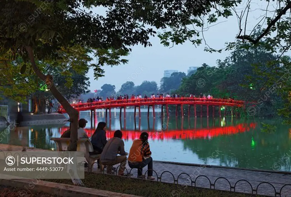 Jadeberg island, Huc Bridge, Hoan Kiem Lake (Lake of the Returned Sword), Hanoi, Bac Bo, Vietnam